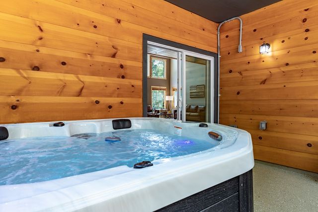 43 Madonna Court, Ellijay, GA 30540