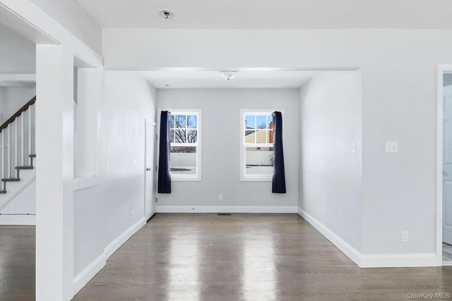 35 Weston Avenue, Deer Park, NY 11729