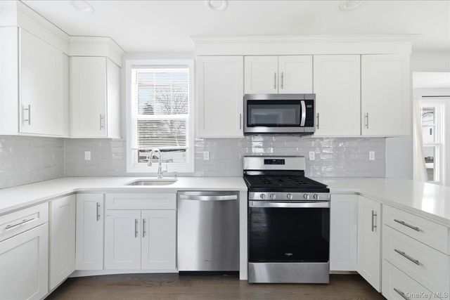 35 Weston Avenue, Deer Park, NY 11729