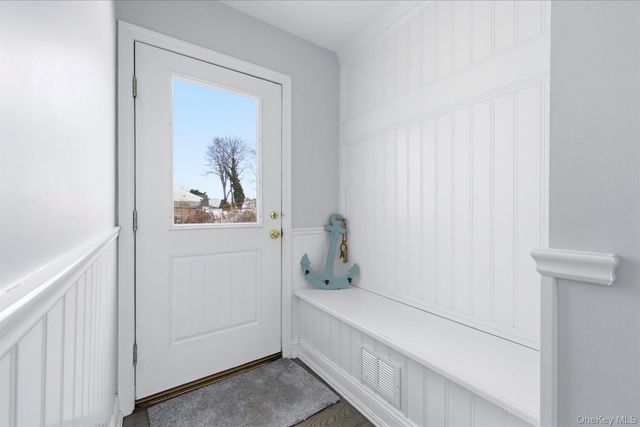 35 Weston Avenue, Deer Park, NY 11729