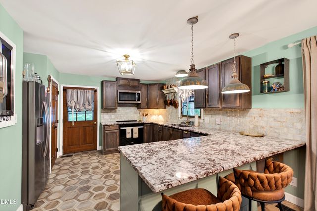 100 Old Meadowbrook Drive, Garner, NC 27529
