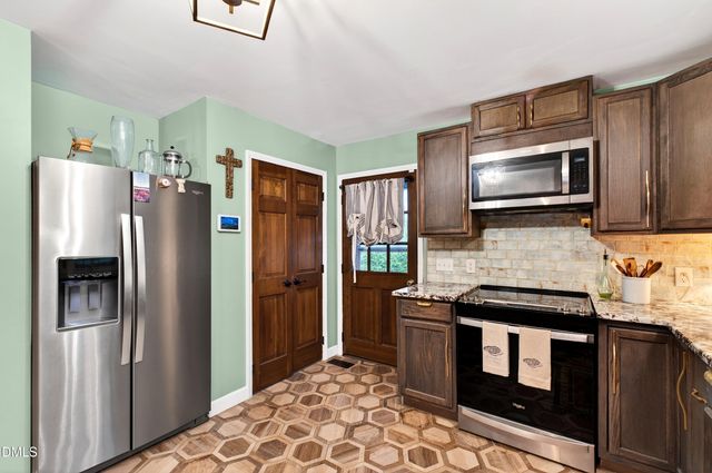100 Old Meadowbrook Drive, Garner, NC 27529