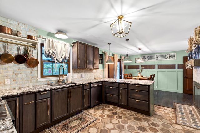 100 Old Meadowbrook Drive, Garner, NC 27529