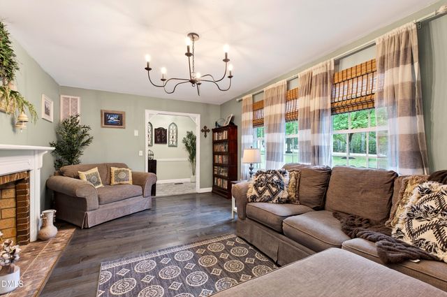 100 Old Meadowbrook Drive, Garner, NC 27529