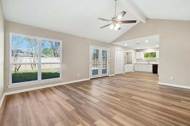 2815 Mayflower Landing Court, Webster, TX 77598