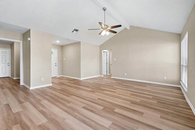 2815 Mayflower Landing Court, Webster, TX 77598