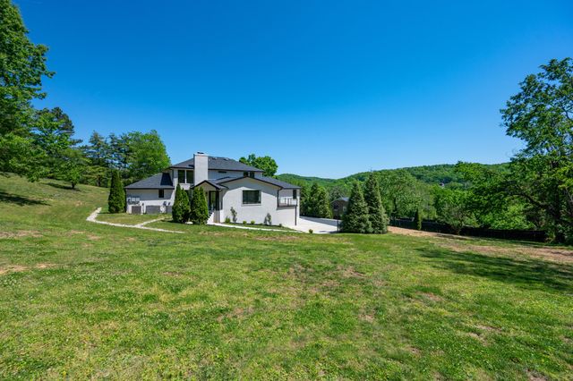 1235 Carl Seyfert Memorial Dr, Brentwood, TN 37027