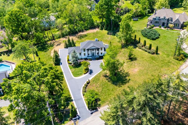 1235 Carl Seyfert Memorial Dr, Brentwood, TN 37027