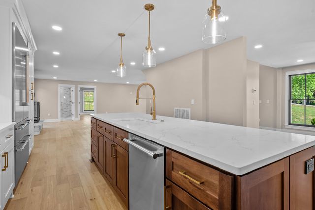 1235 Carl Seyfert Memorial Dr, Brentwood, TN 37027