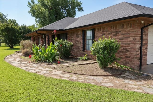 2346 County Road 319, Terrell, TX 75161