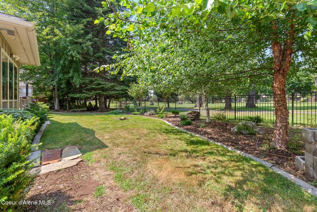 11537 N Trafalgar ST, Hayden, ID 83835