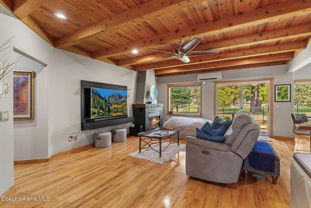 11537 N Trafalgar ST, Hayden, ID 83835