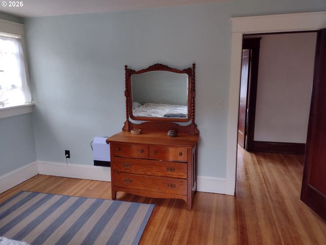 612 HARRISON Ave, Astoria, OR 97103