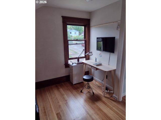 612 HARRISON Ave, Astoria, OR 97103