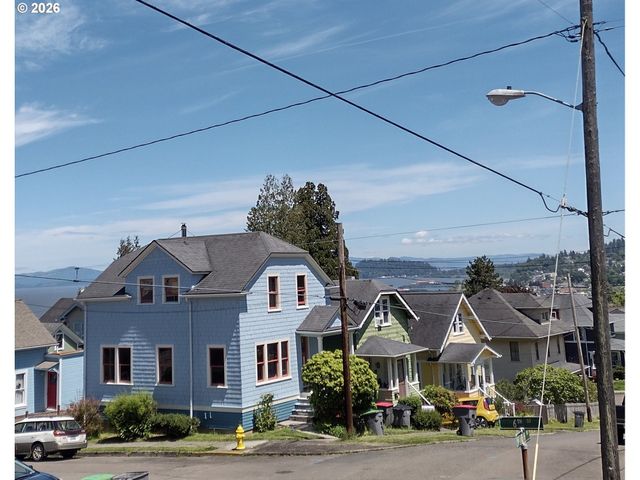 612 HARRISON Ave, Astoria, OR 97103