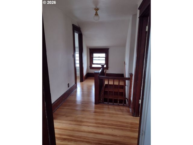 612 HARRISON Ave, Astoria, OR 97103