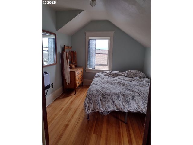 612 HARRISON Ave, Astoria, OR 97103