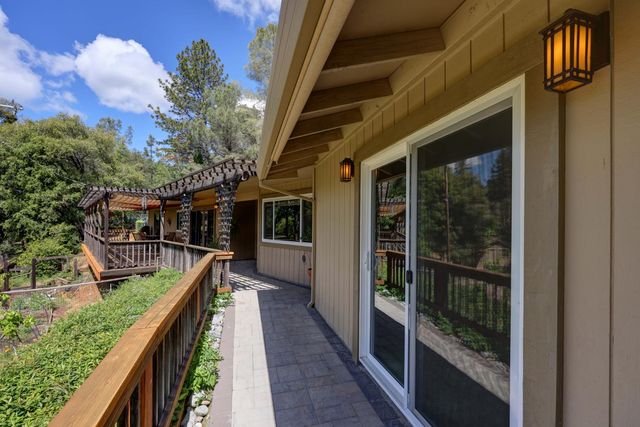 1210 Pine Vista Ln, Meadow Vista, CA 95722