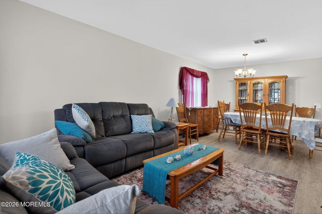 152 Pulaski Boulevard, Toms River, NJ 08757