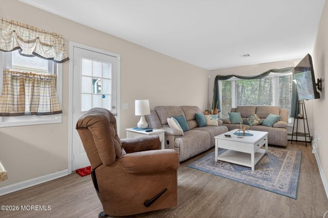 152 Pulaski Boulevard, Toms River, NJ 08757