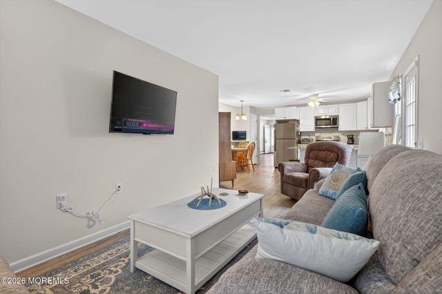 152 Pulaski Boulevard, Toms River, NJ 08757