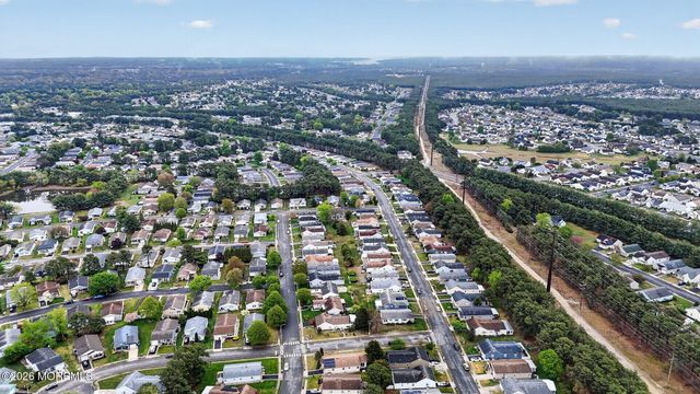 152 Pulaski Boulevard, Toms River, NJ 08757