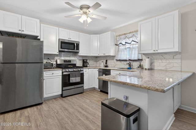 152 Pulaski Boulevard, Toms River, NJ 08757