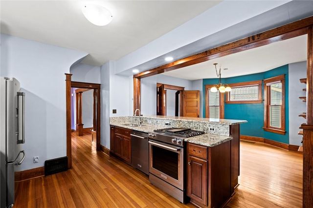 817 Maine Street, Lawrence, KS 66044