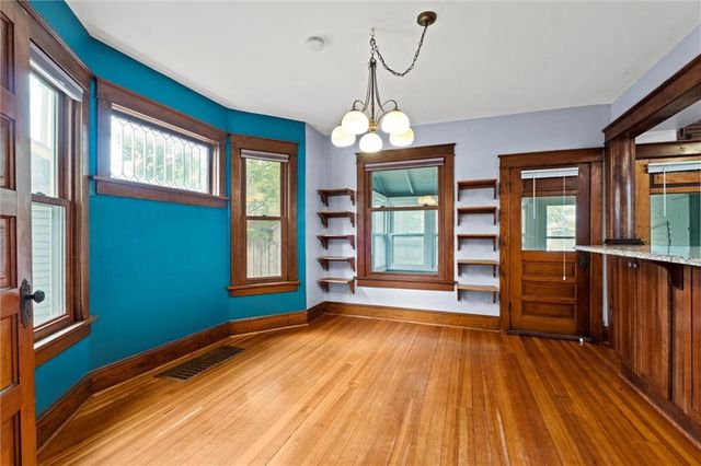 817 Maine Street, Lawrence, KS 66044