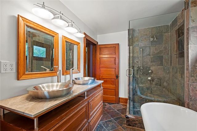 817 Maine Street, Lawrence, KS 66044