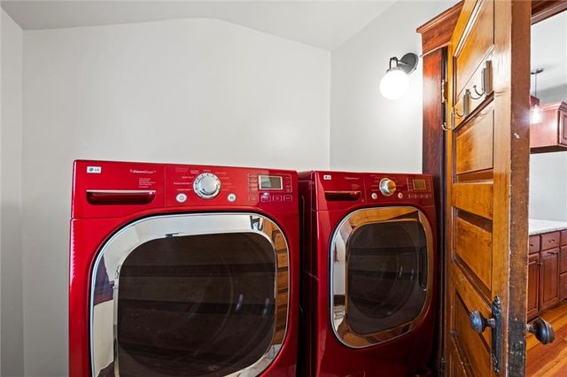 817 Maine Street, Lawrence, KS 66044