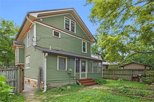 817 Maine Street, Lawrence, KS 66044