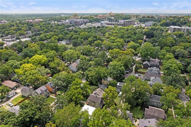 817 Maine Street, Lawrence, KS 66044