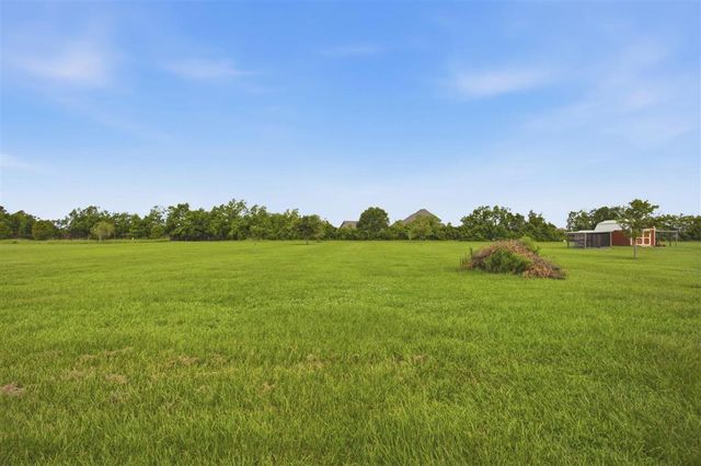5913 Wrangler Drive, Iowa, LA 70647