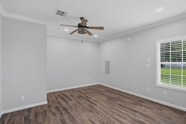 5913 Wrangler Drive, Iowa, LA 70647
