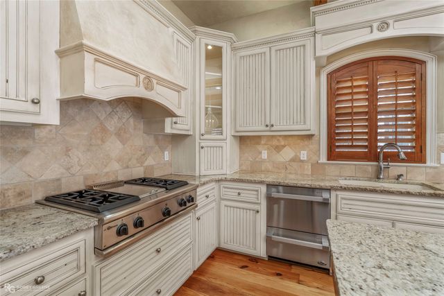 110 Esplanade Court, Bossier City, LA 71111