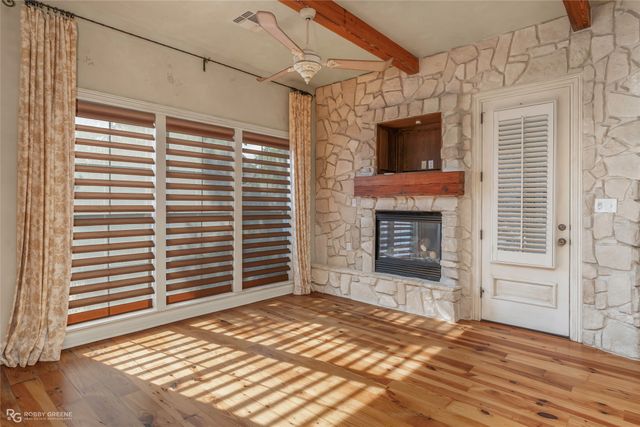 110 Esplanade Court, Bossier City, LA 71111