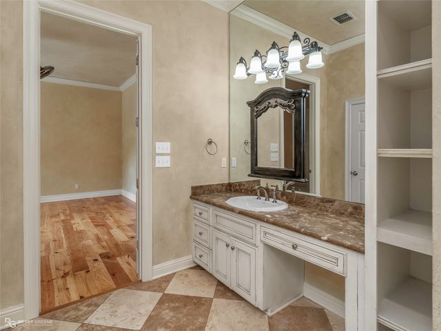 110 Esplanade Court, Bossier City, LA 71111