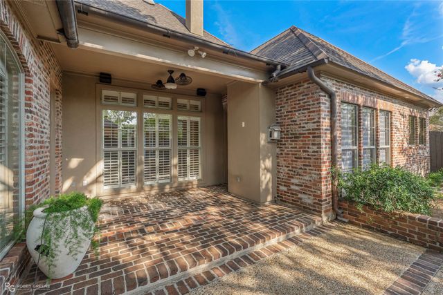 110 Esplanade Court, Bossier City, LA 71111