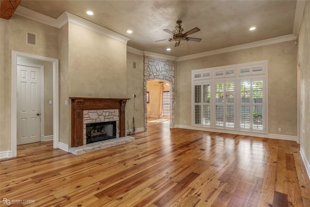 110 Esplanade Court, Bossier City, LA 71111