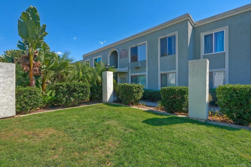 1240 N Broadway 15, Escondido, CA 92026 — exterior
