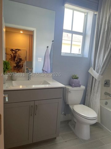 157 SW 170th Ave, Pembroke Pines, FL 33027