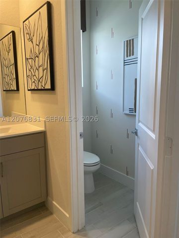 157 SW 170th Ave, Pembroke Pines, FL 33027