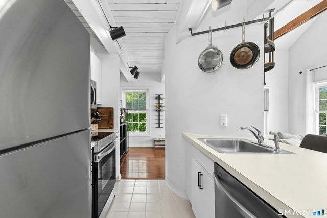 67 Cherry Street R2, Milford, CT 06460