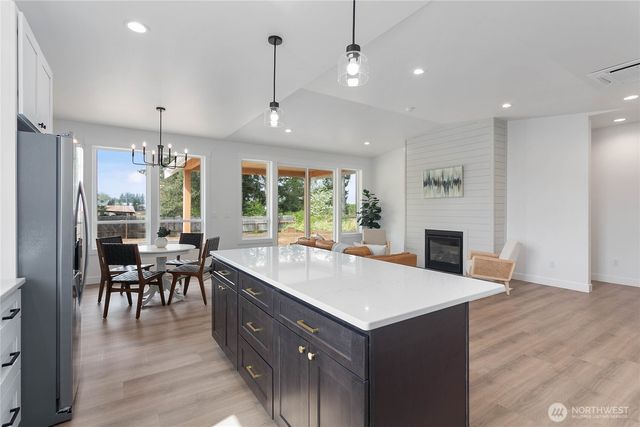 412 W 4th Street, Everson, WA 98247