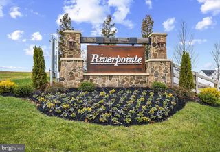 313 ECLIPSE ST, Charles Town, WV 25414