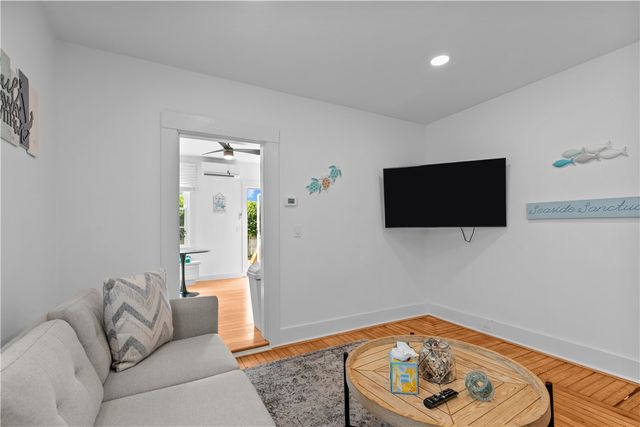 13 Sherman Street, Newport, RI 02840