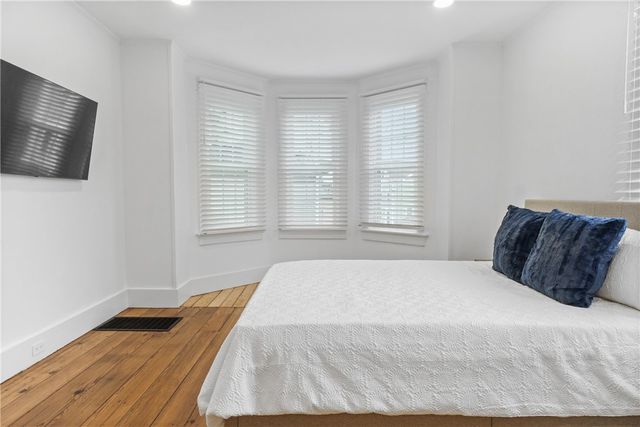 13 Sherman Street, Newport, RI 02840