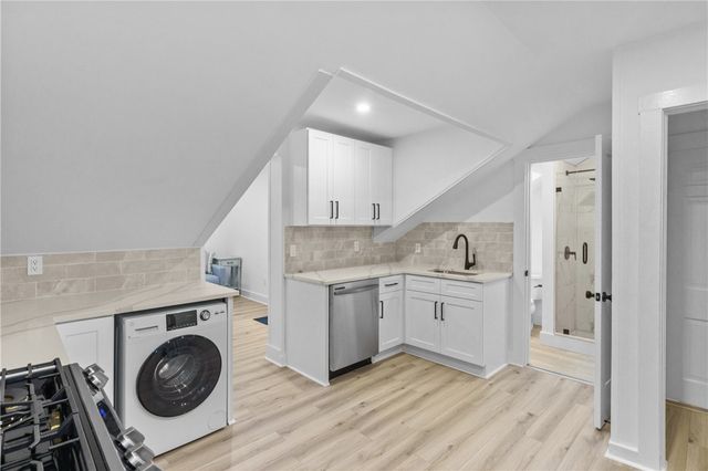 13 Sherman Street, Newport, RI 02840