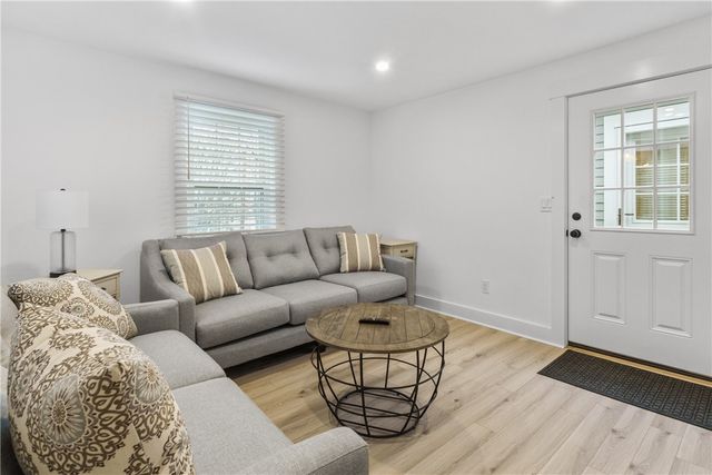 13 Sherman Street, Newport, RI 02840